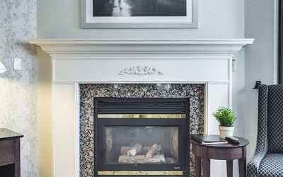 Monte Carlo Inn Oakville Suites