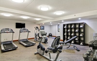 Holiday Inn Oakville Centre by IHG