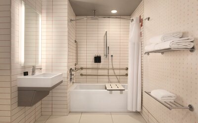 Radisson RED Minneapolis Downtown