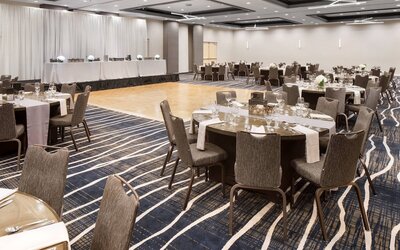 Delta Hotels by Marriott Minneapolis Northeast