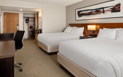 Delta Hotels by Marriott Minneapolis Northeast
