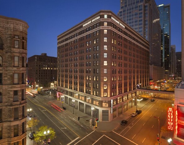 Embassy Suites by Hilton Minneapolis Downtown