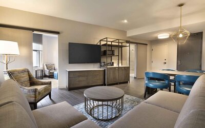 Embassy Suites by Hilton Minneapolis Downtown