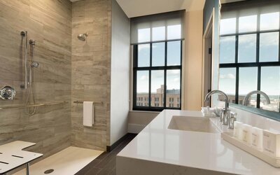 Embassy Suites by Hilton Minneapolis Downtown