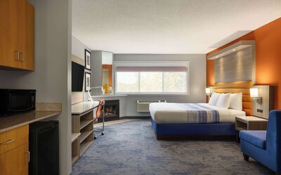 AmericInn by Wyndham Inver Grove Heights Minneapolis