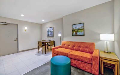 Home2 Suites by Hilton Minneapolis Downtown, MN