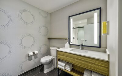 Home2 Suites by Hilton Minneapolis Downtown, MN