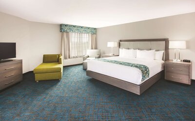 La Quinta Inn & Suites by Wyndham St. Paul-Woodbury