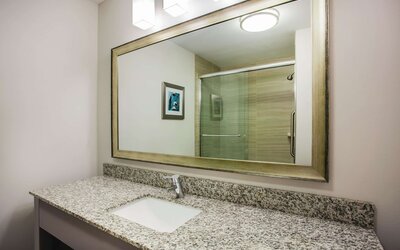 La Quinta Inn & Suites by Wyndham St. Paul-Woodbury