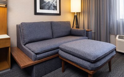 Courtyard by Marriott Minneapolis Downtown