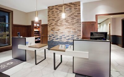 Sheraton St. Paul Woodbury Hotel