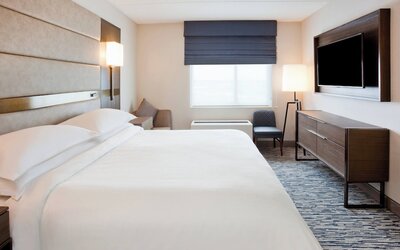 Sheraton St. Paul Woodbury Hotel