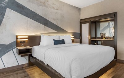 Cambria Hotel Minneapolis Downtown