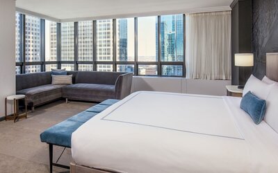 The Marquette Hotel, Curio Collection by Hilton