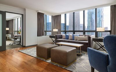 The Marquette Hotel, Curio Collection by Hilton