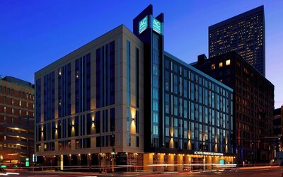 AC Hotel by Marriott Minneapolis Downtown