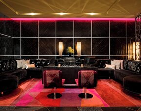 W Minneapolis - The Foshay