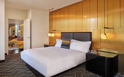 W Minneapolis - The Foshay