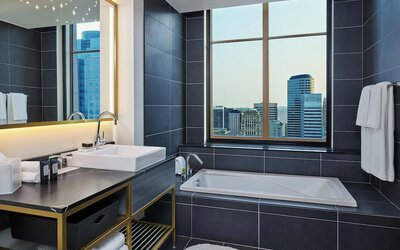 W Minneapolis - The Foshay