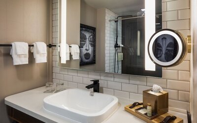 Renaissance Minneapolis Hotel, The Depot