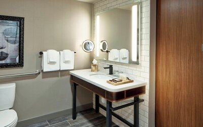 Renaissance Minneapolis Hotel, The Depot