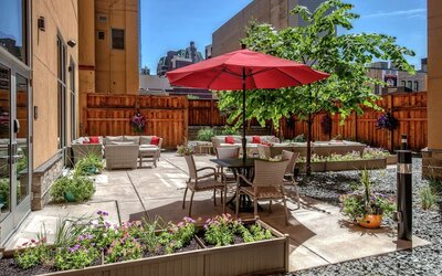 Hampton Inn & Suites Minneapolis / Downtown