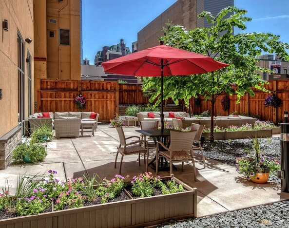 Hampton Inn & Suites Minneapolis / Downtown