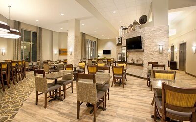 Hampton Inn & Suites Minneapolis / Downtown