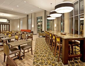Hampton Inn & Suites Minneapolis / Downtown