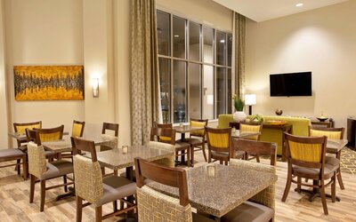 Hampton Inn & Suites Minneapolis / Downtown