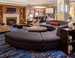 DoubleTree Suites by Hilton Minneapolis Downtown