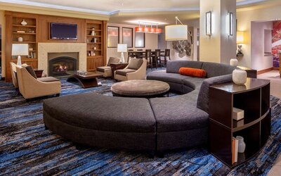 DoubleTree Suites by Hilton Minneapolis Downtown