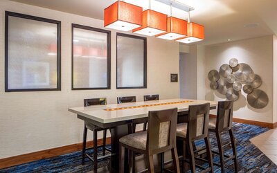 DoubleTree Suites by Hilton Minneapolis Downtown