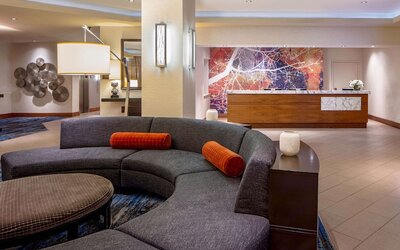 DoubleTree Suites by Hilton Minneapolis Downtown