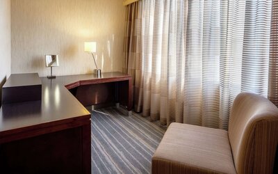 DoubleTree Suites by Hilton Minneapolis Downtown