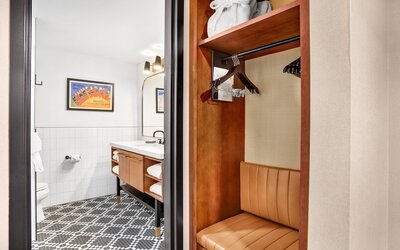 Hotel Indigo Minneapolis Downtown by IHG