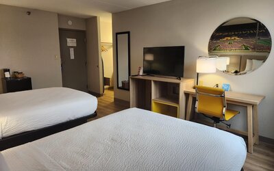 Days Hotel by Wyndham University Ave SE