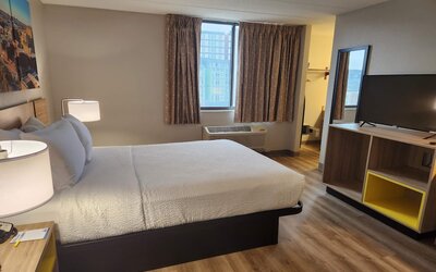 Days Hotel by Wyndham University Ave SE