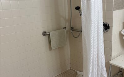 Days Hotel by Wyndham University Ave SE