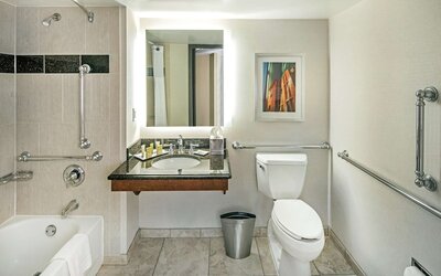 Hilton Minneapolis
