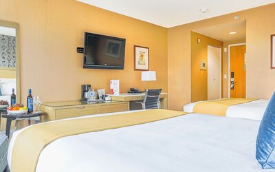 Executive Plaza Hotel Metro Vancouver