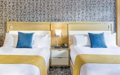 Executive Plaza Hotel Metro Vancouver