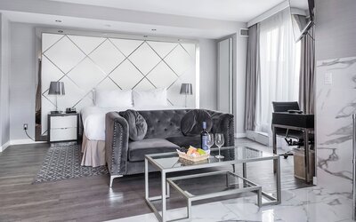 Executive Plaza Hotel Metro Vancouver