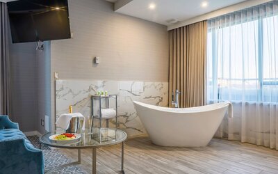 Executive Plaza Hotel Metro Vancouver