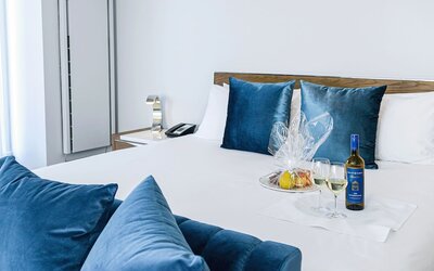 Executive Plaza Hotel Metro Vancouver