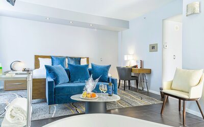 Executive Plaza Hotel Metro Vancouver