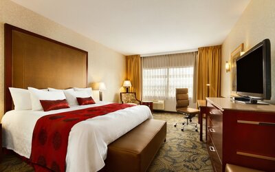 Poco Inn and Suites Hotel & Conference Centre