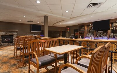 Poco Inn and Suites Hotel & Conference Centre