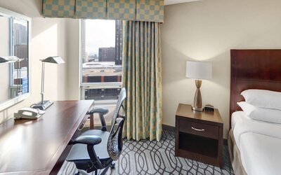 DoubleTree by Hilton Hotel St. Paul Downtown