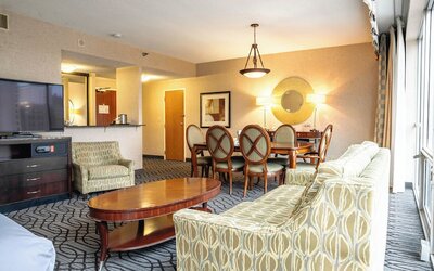 DoubleTree by Hilton Hotel St. Paul Downtown